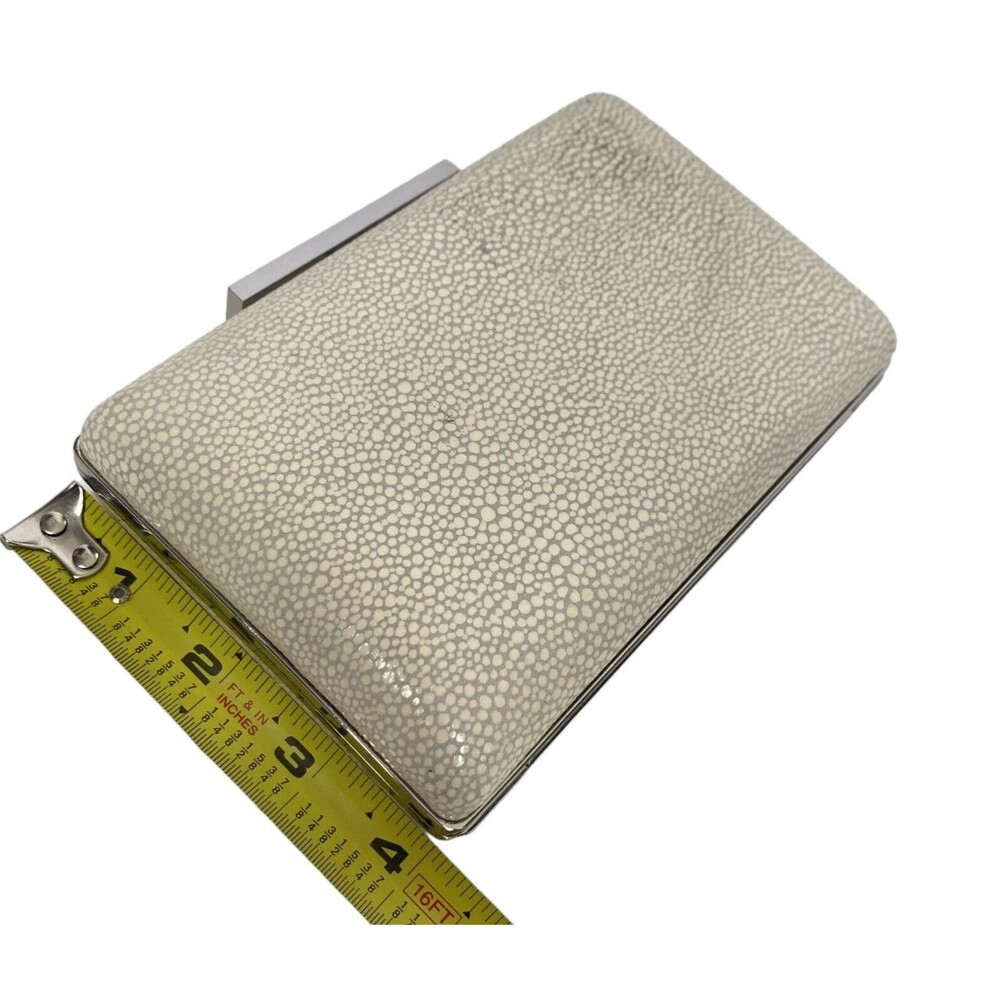 Vince Camuto Small Clutch Handbag Style VC-LUV-MN Group Stingry Color (READ) - Picture 7 of 9